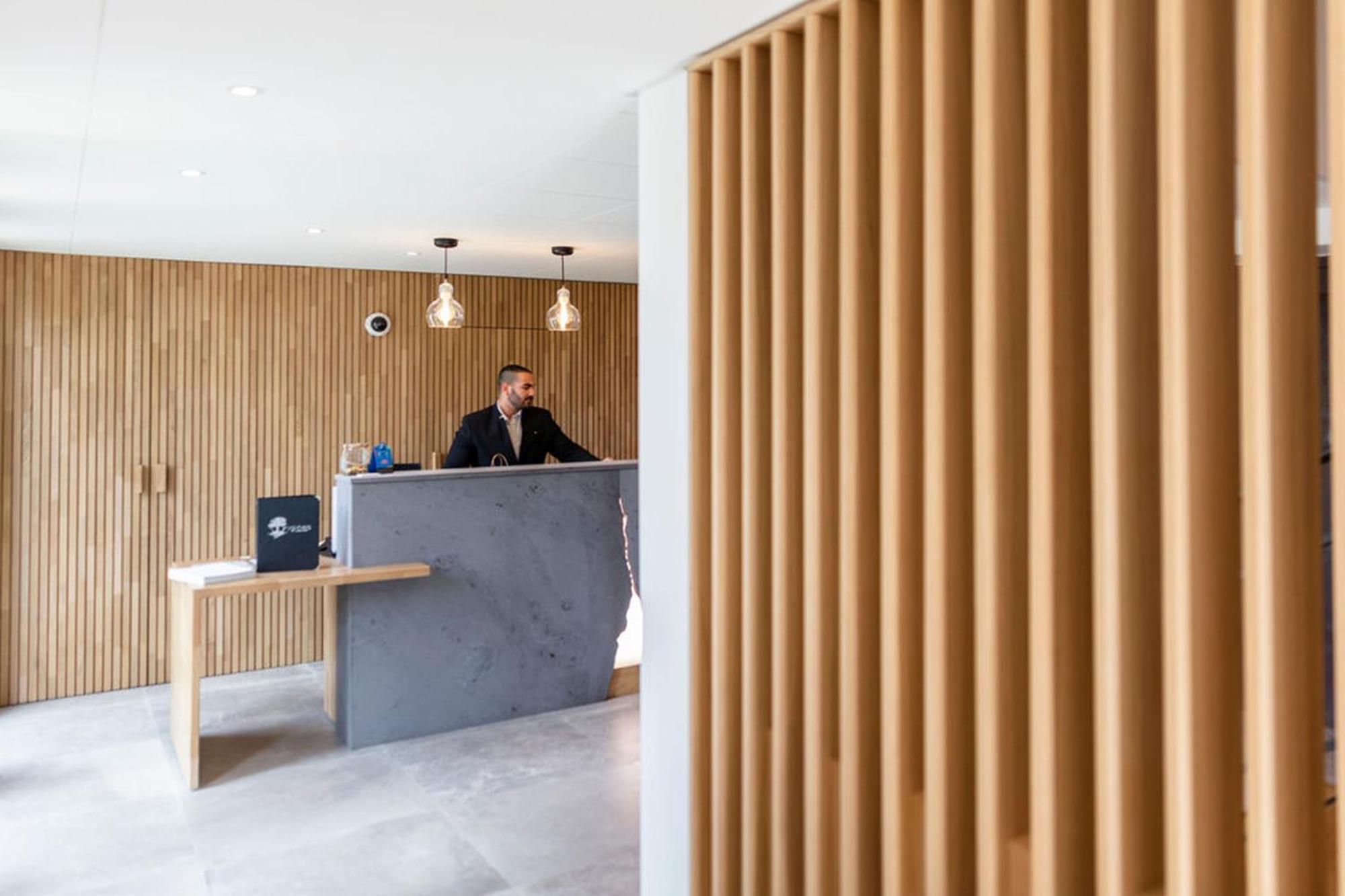 Hotel & Restaurant Origines Par Adrien Descouls - Teritoria Le Broc  Exterior photo